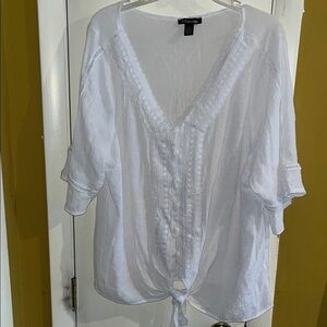 BYdesign White Flutter Sleeve Blouse with Tie Front Sz 1X